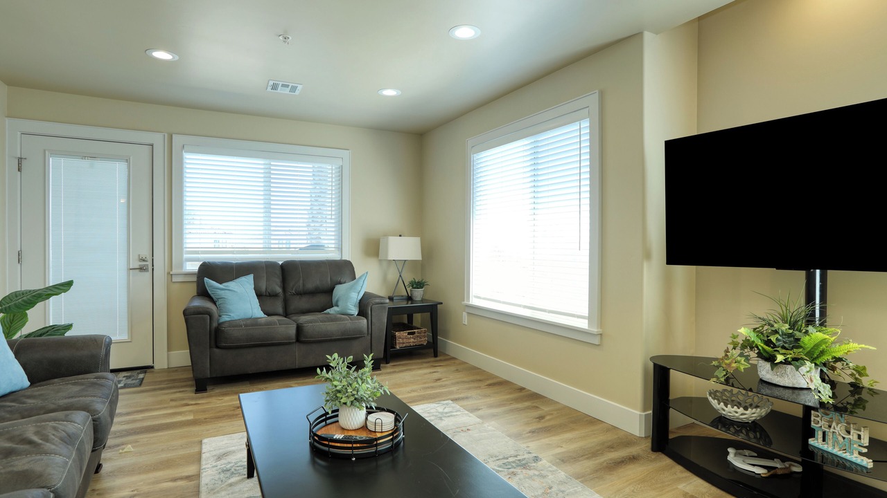 Photo of Livingroom in Downtown