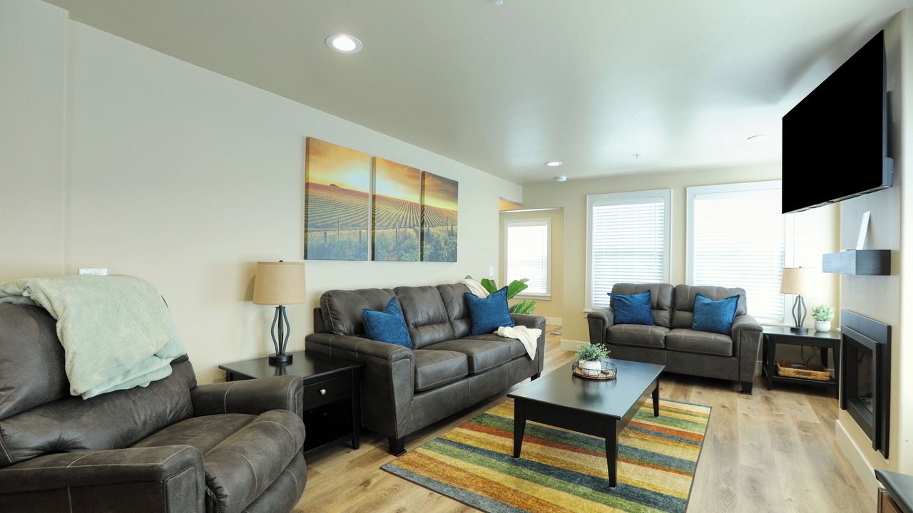 Photo of Livingroom in Downtown