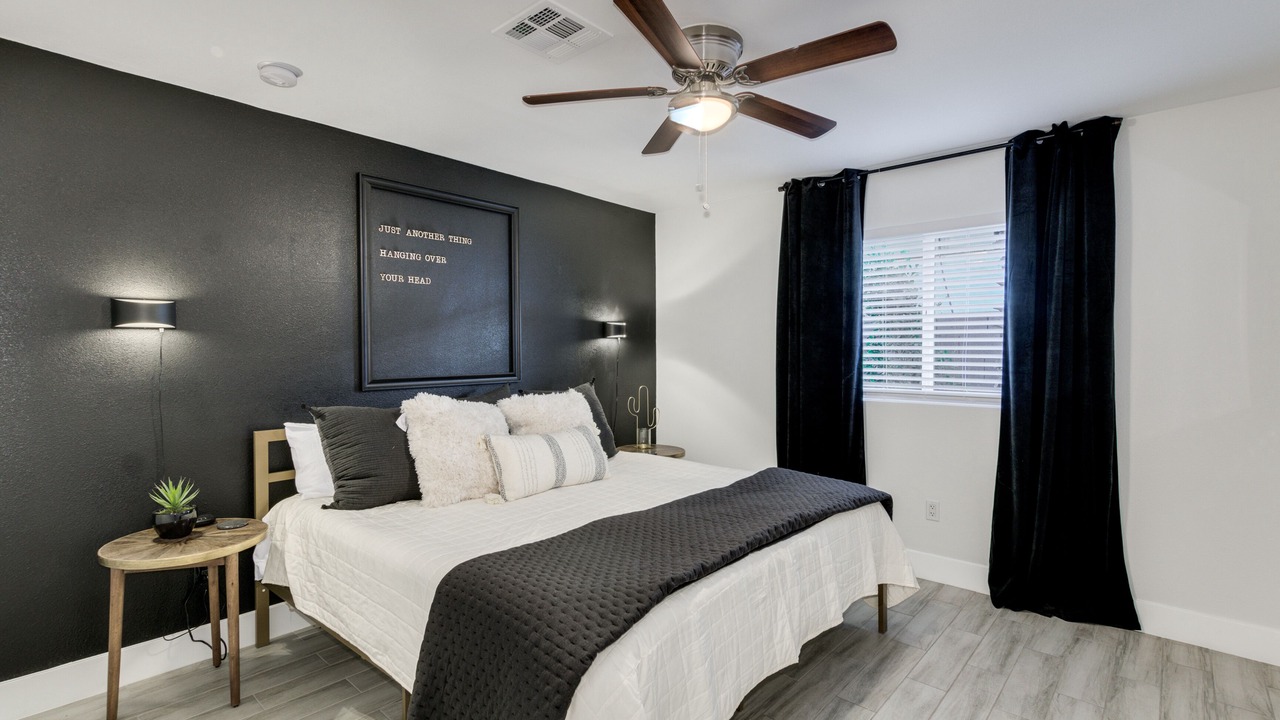 Photo of Bedroom in Scottsdale Estates Nine