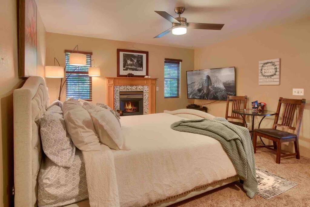 Photo of Bedroom in Yosemite West