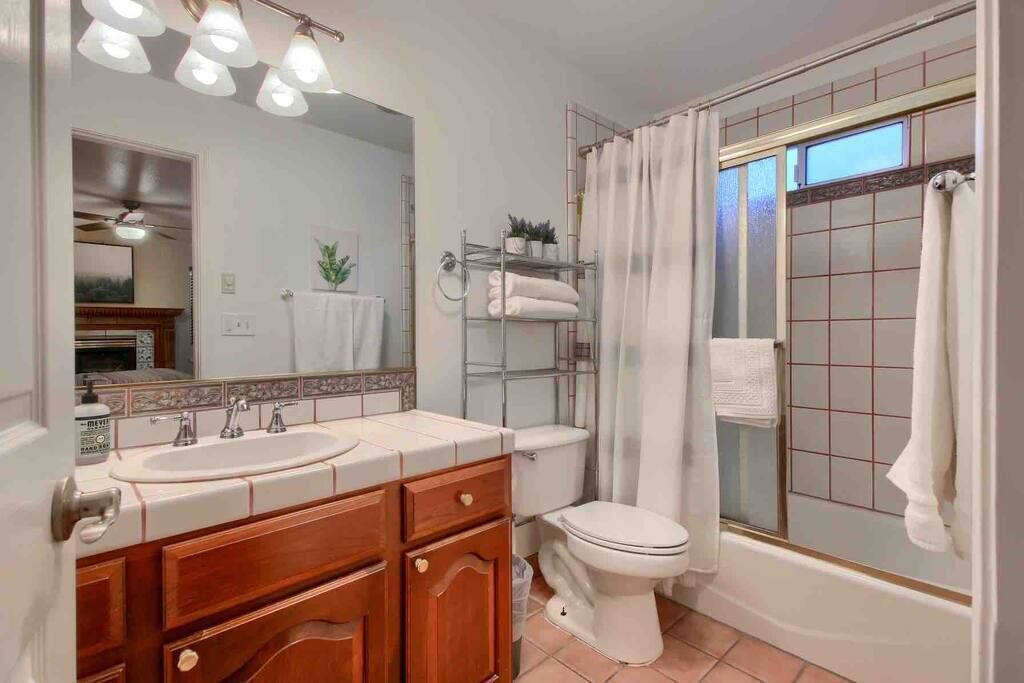 Photo of Bathroom in Yosemite West