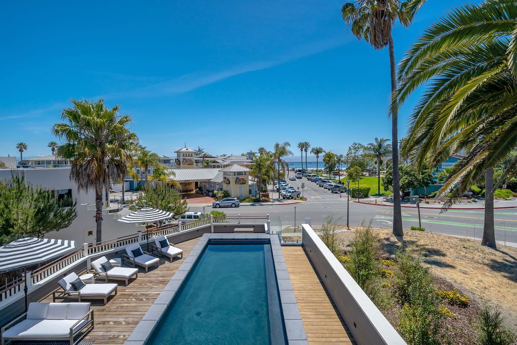 Photo of Livingroom in Avila Beach
