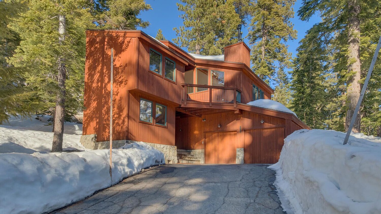 Photo of Outdoor in Alpine Meadows