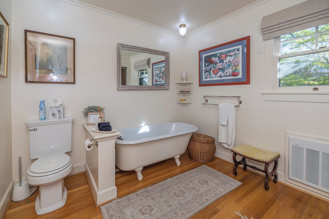 Photo of Bathroom in Greenfield