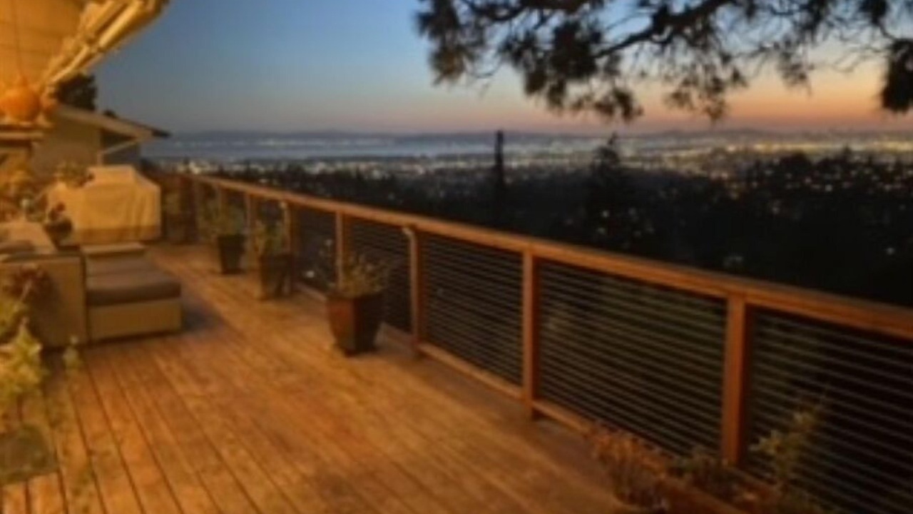 Photo of Patio Balcony in Shepherd Canyon