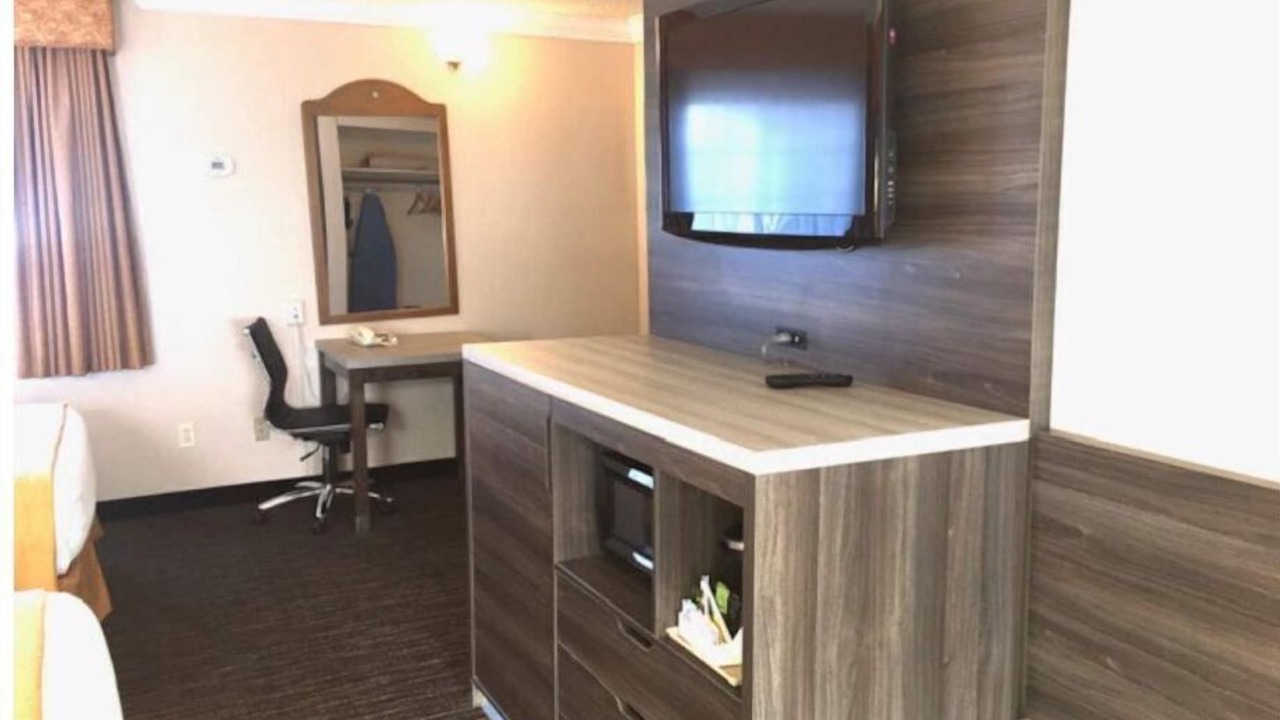 Photo of Bedroom in Monterey