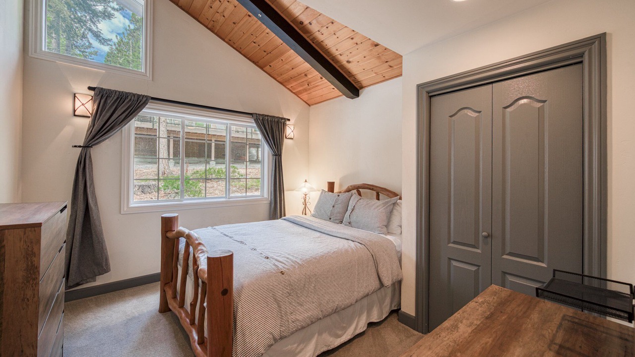 Photo of Bedroom in Ridgewood