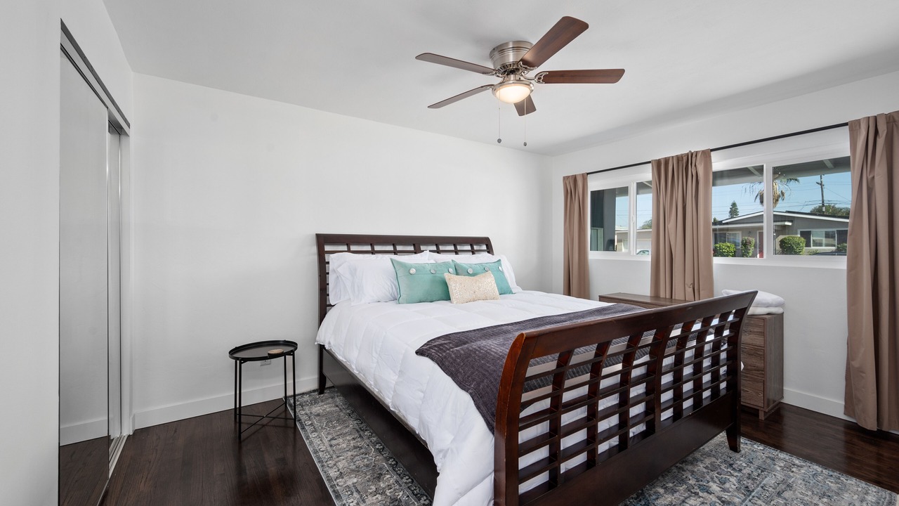 Photo of Bedroom in Lincoln Acres