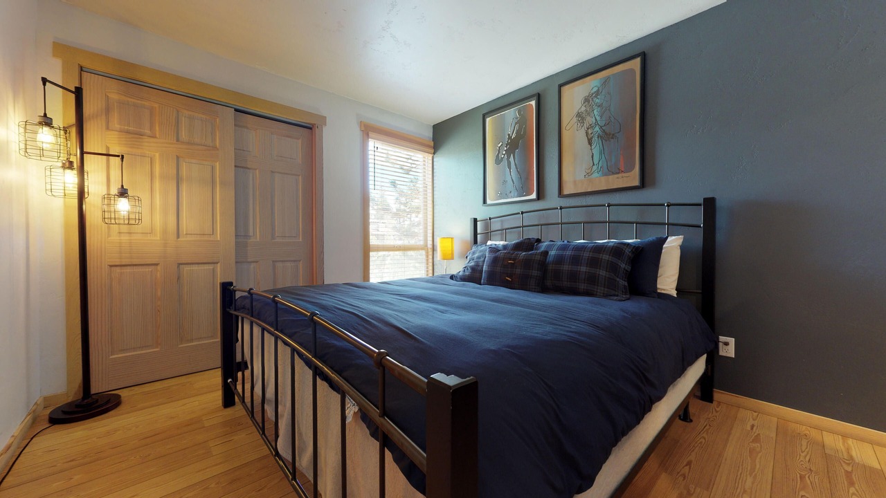 Photo of Bedroom in Mammoth Lakes