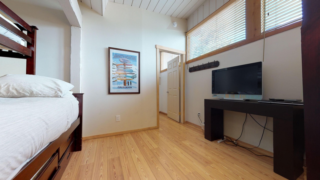Photo of Bedroom in Mammoth Lakes
