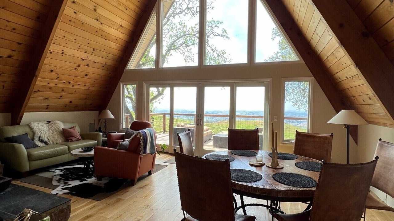 Photo of Bedroom in Penngrove