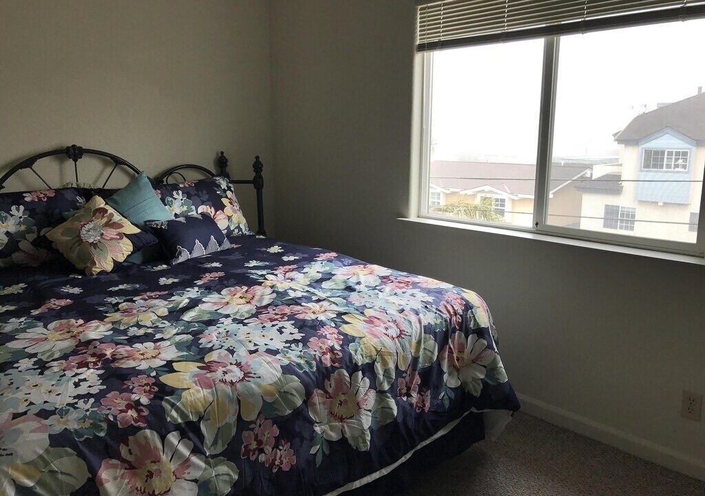 Photo of Bedroom in Motel District