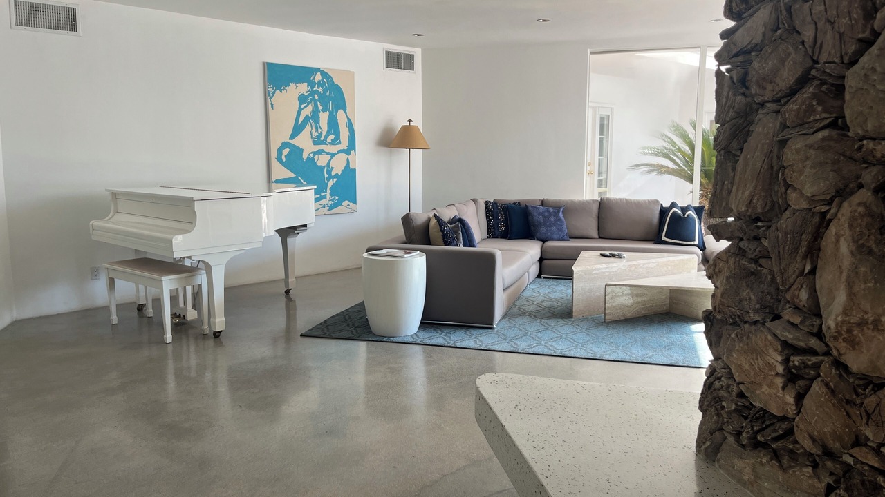 Photo of Livingroom in Twin Palms