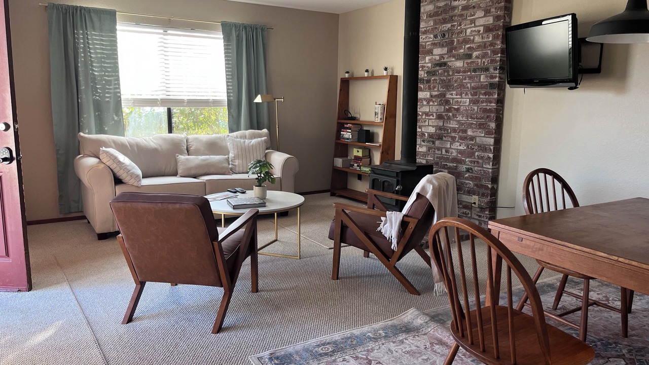Photo of Livingroom in Sacramento