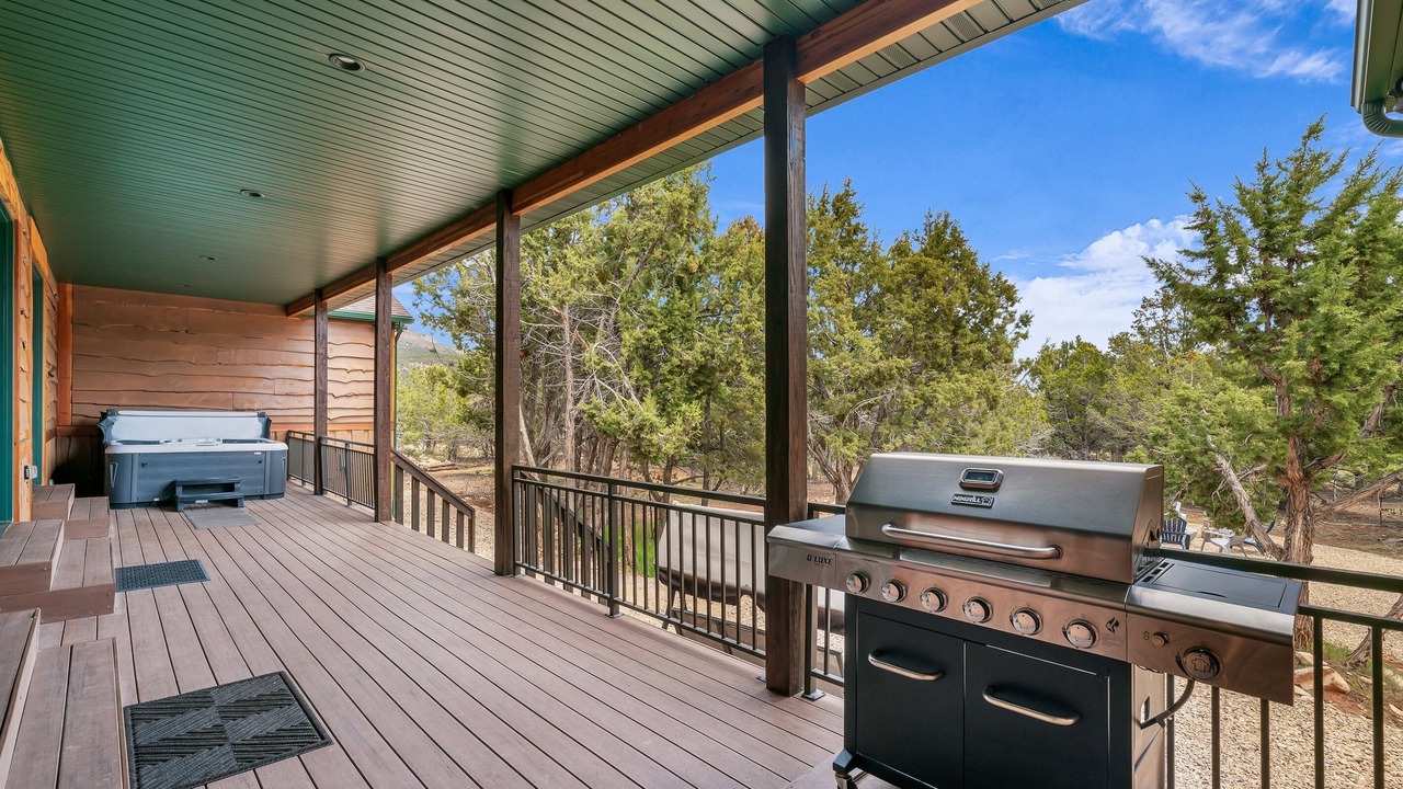 Photo of Patio Balcony in Zion National Park East Entrance