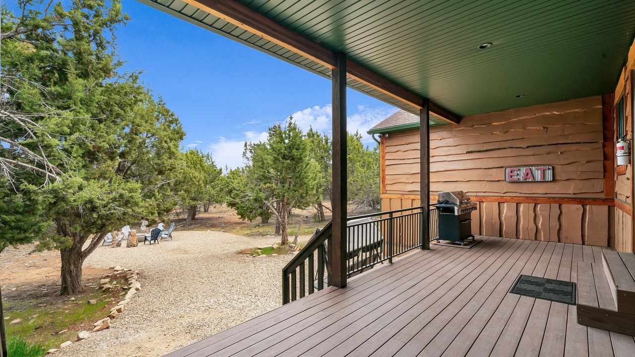 Photo of Patio Balcony in Zion National Park East Entrance