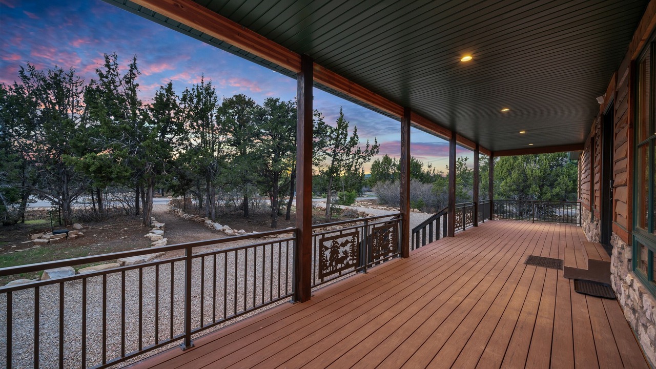Photo of Patio Balcony in Zion National Park East Entrance