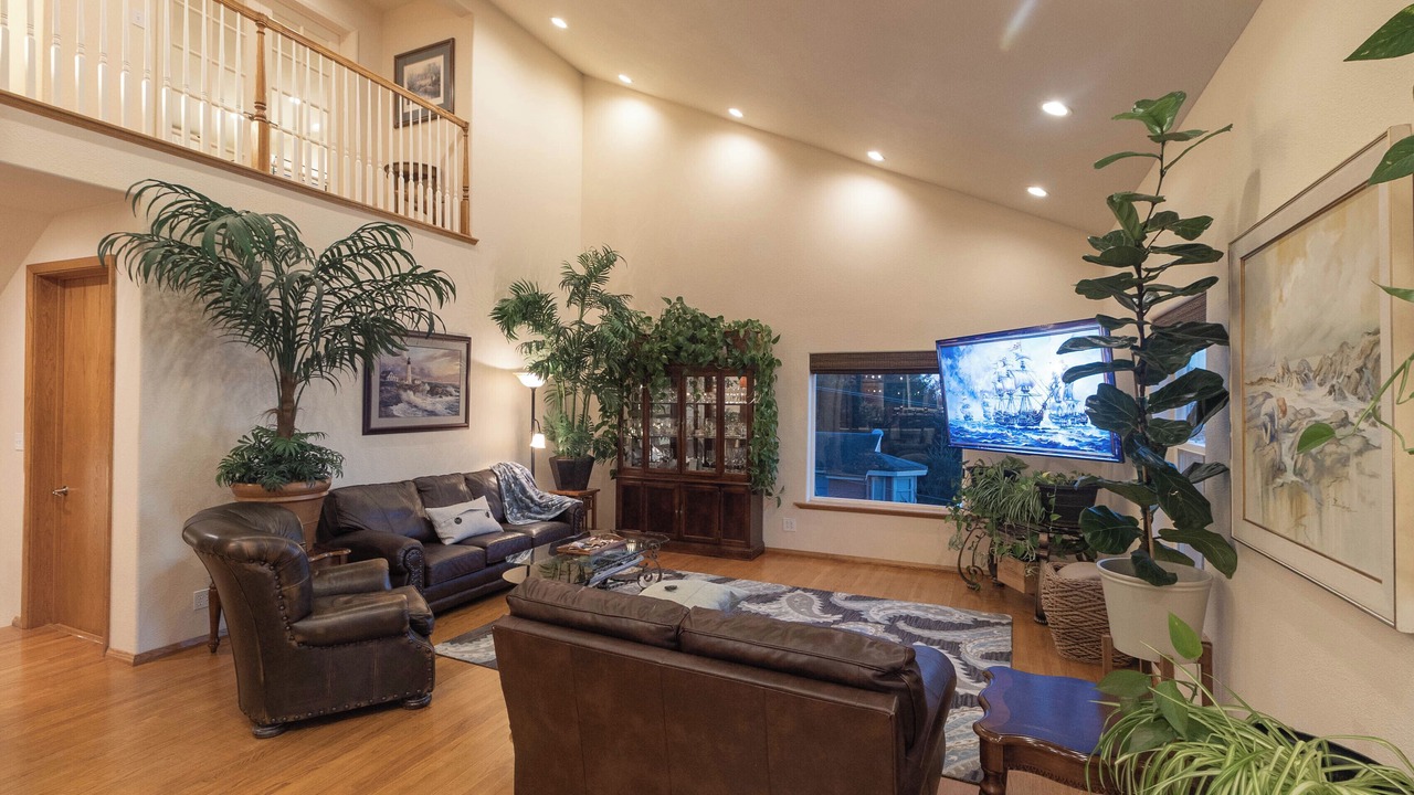 Photo of Livingroom in Shelter Cove