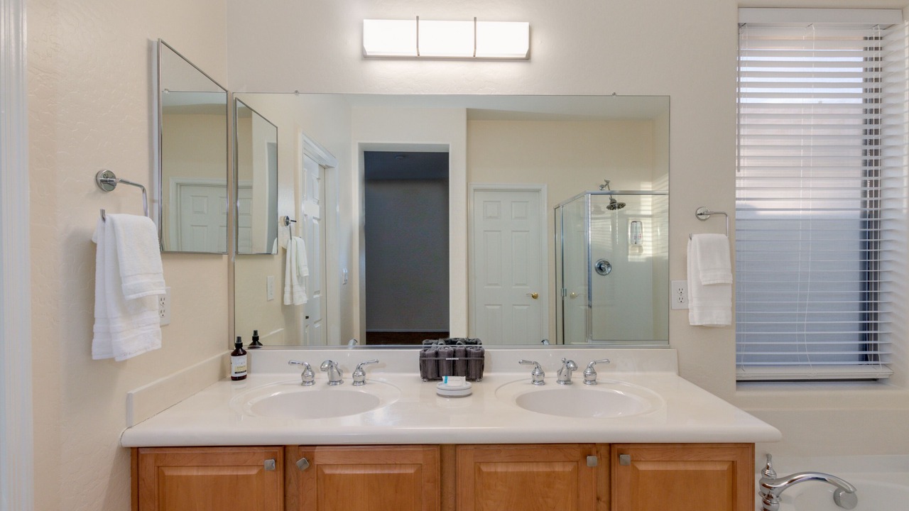 Photo of Bathroom in Anthem
