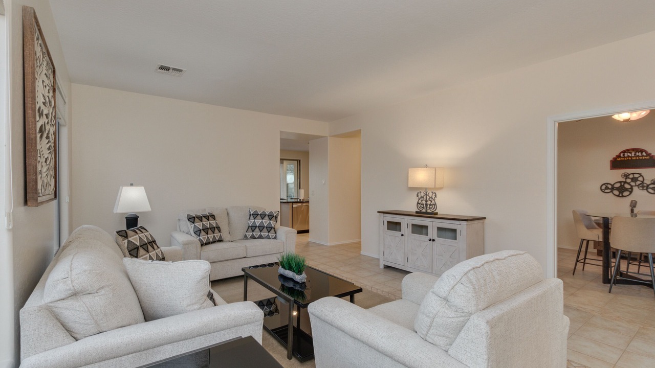 Photo of Livingroom in Anthem