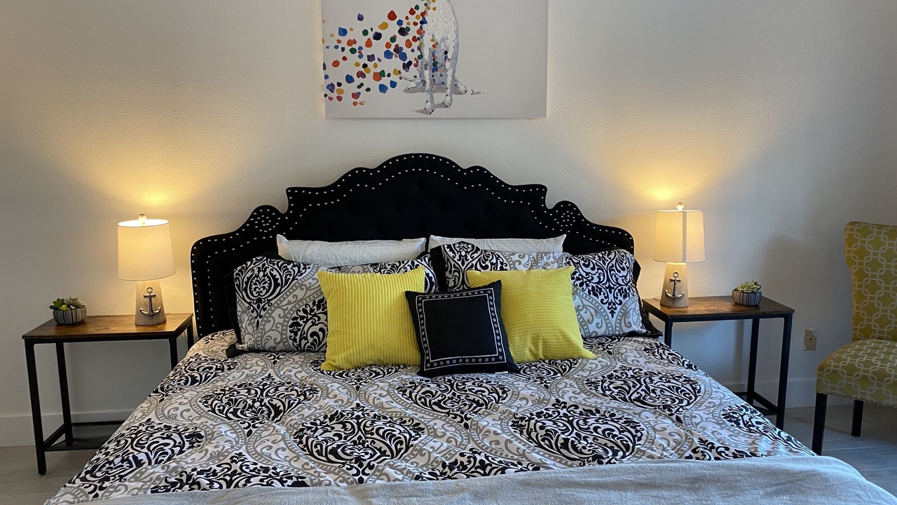 Photo of Bedroom in Desert Park Estates