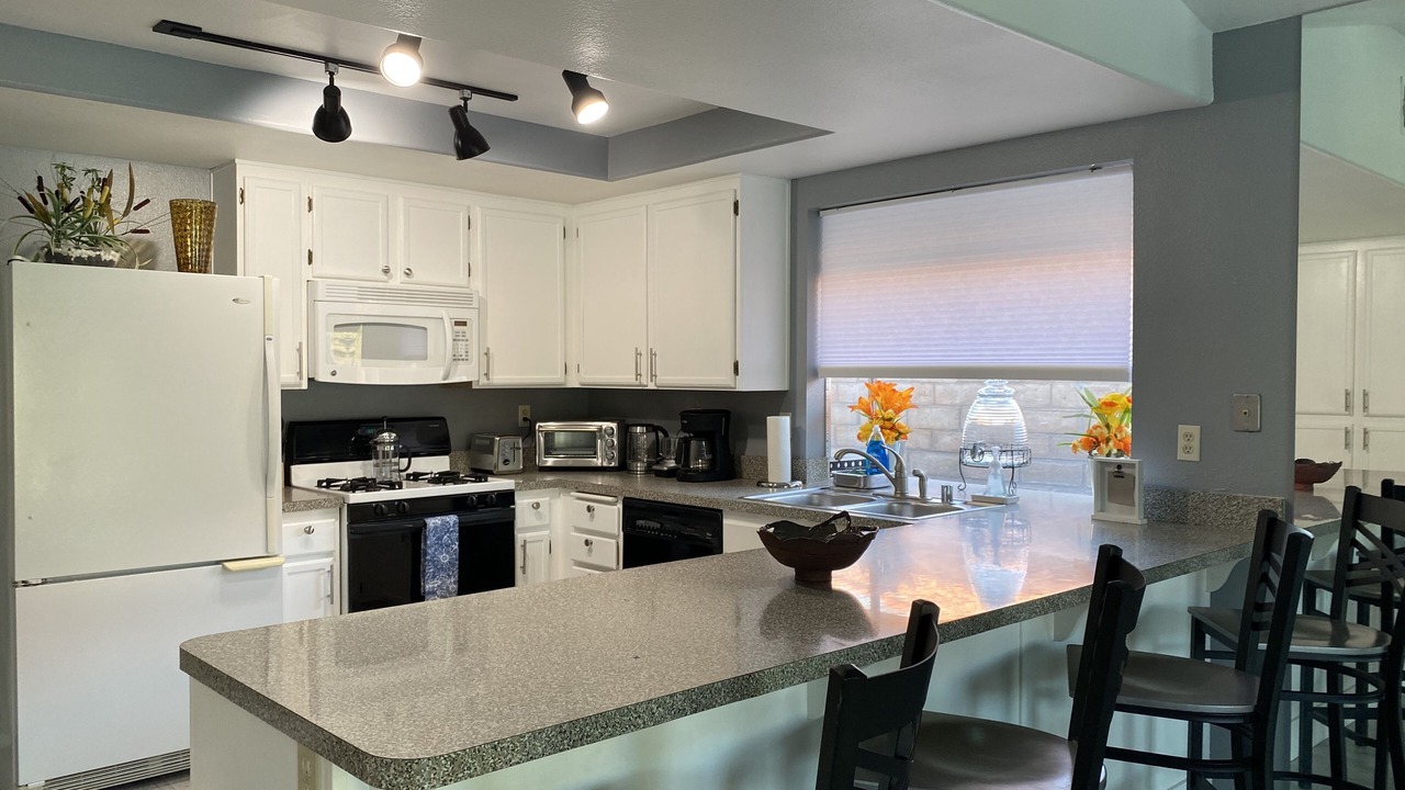 Photo of Kitchen in Desert Park Estates
