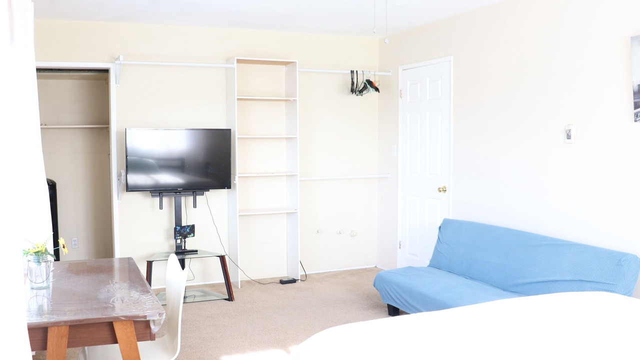 Photo of Bedroom in Downey
