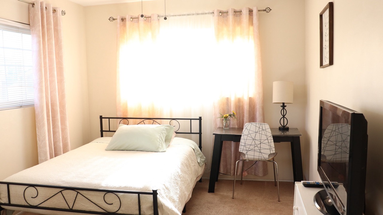 Photo of Bedroom in Downey