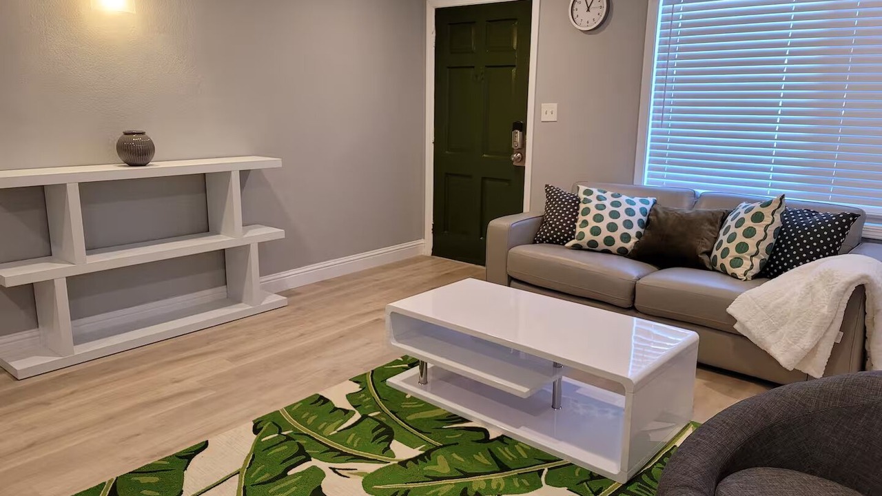 Photo of Livingroom in Cherryland