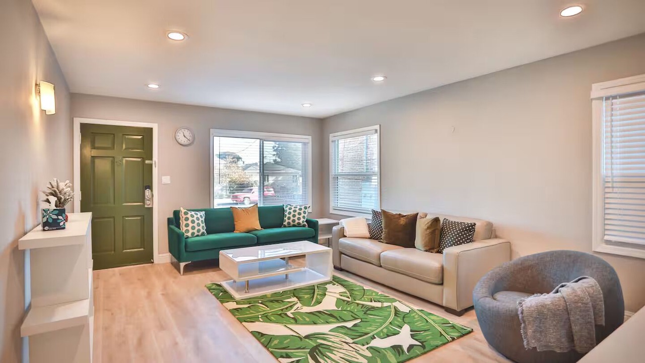 Photo of Livingroom in Cherryland