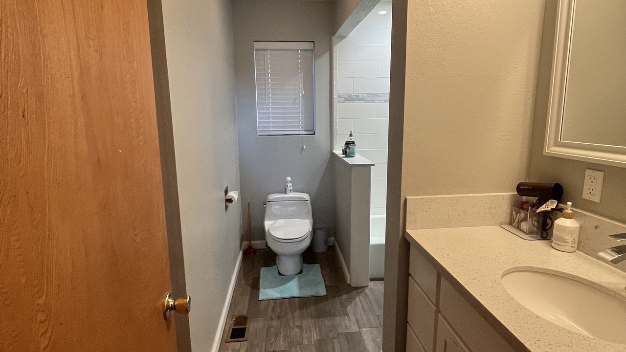 Photo of Bathroom in Oak Shores