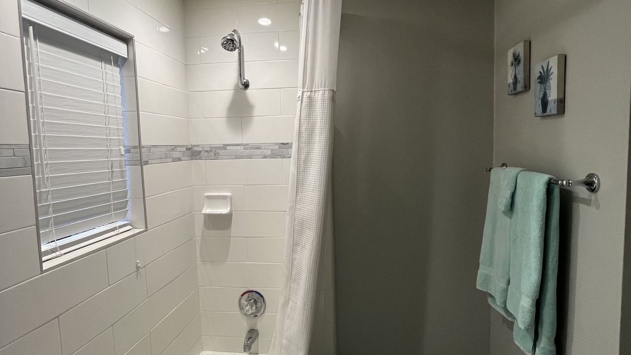 Photo of Bathroom in Oak Shores