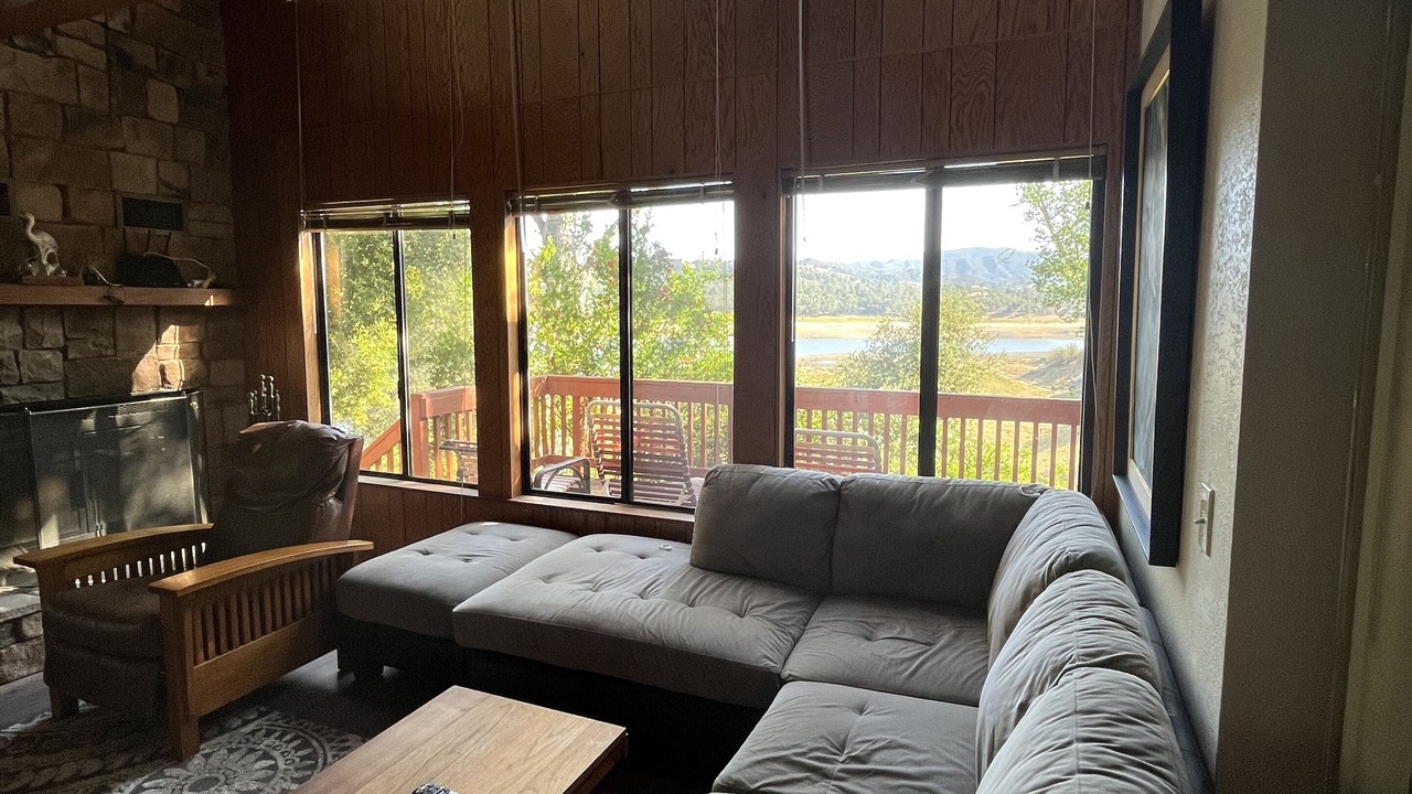Photo of Livingroom in Oak Shores