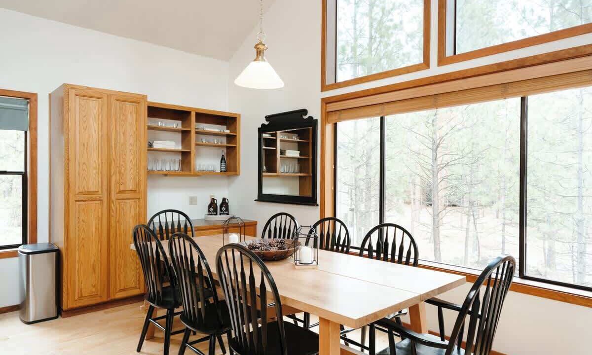Photo of Bedroom in Black Butte Ranch