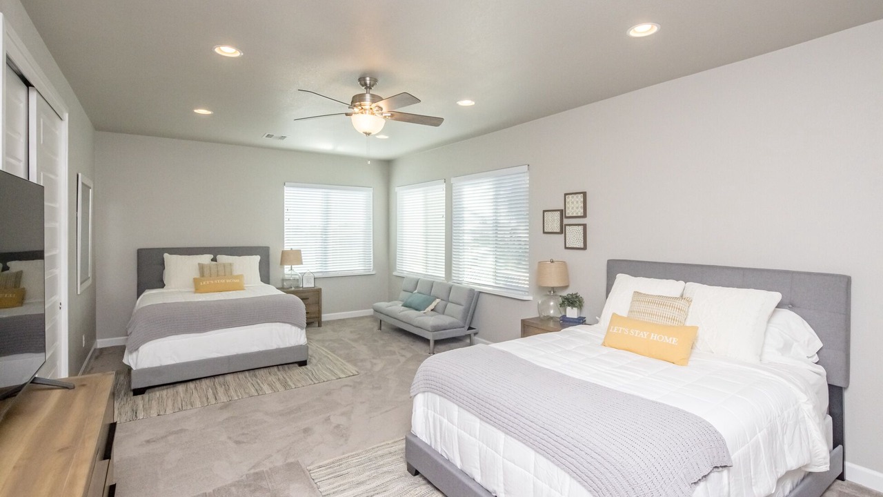 Photo of Bedroom in Holiday Shores