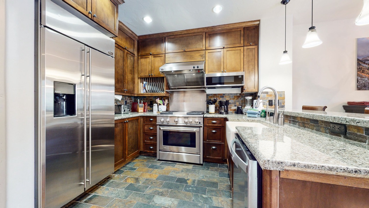 Photo of Kitchen in Woodwinds