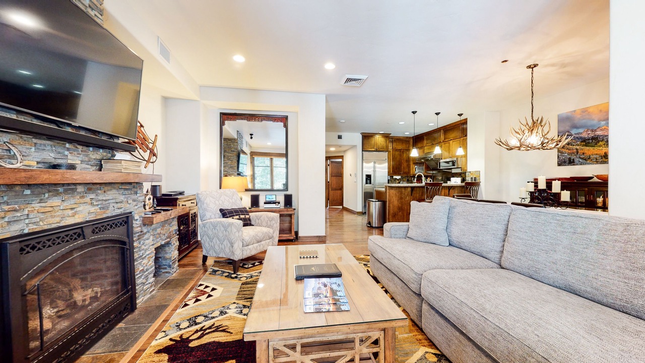 Photo of Livingroom in Woodwinds