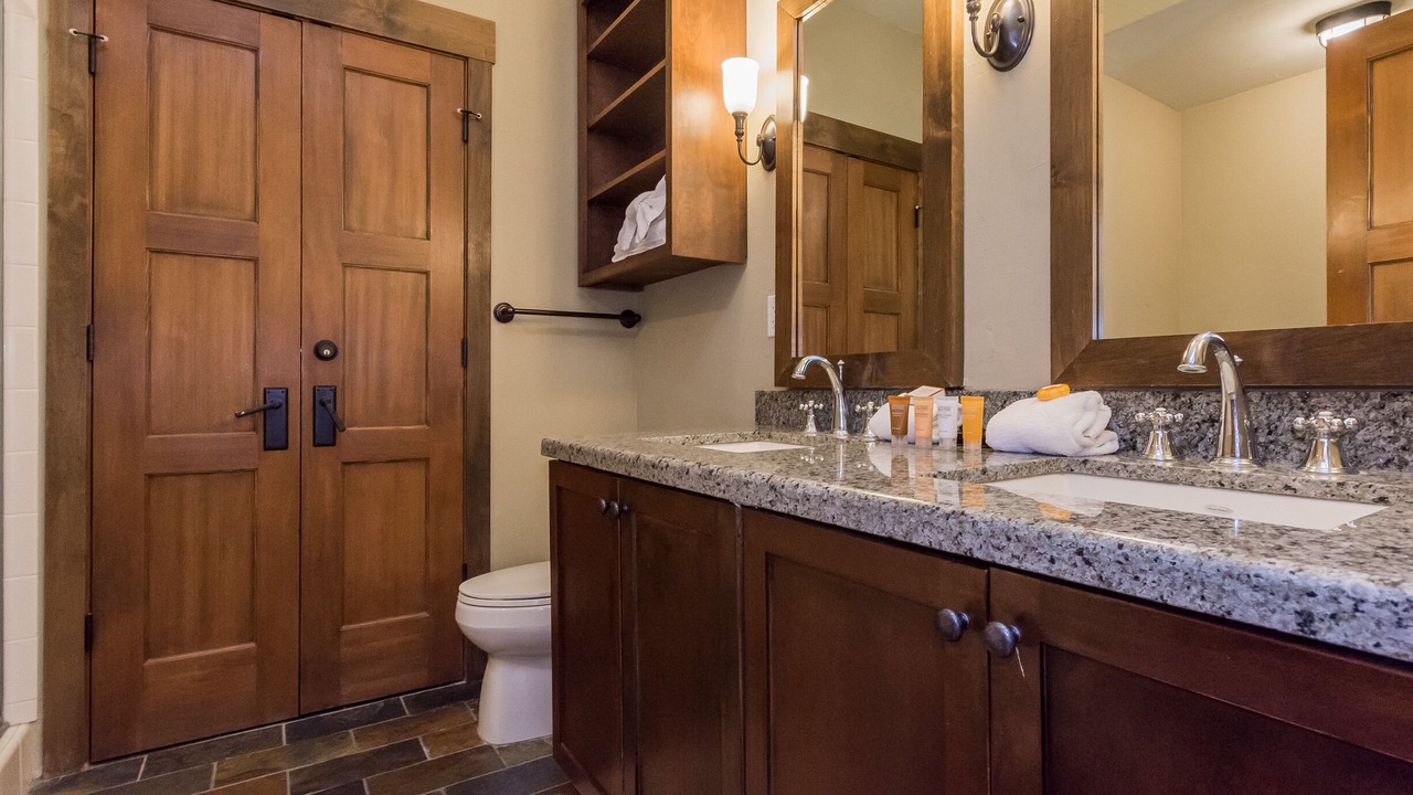 Photo of Bathroom in Woodwinds