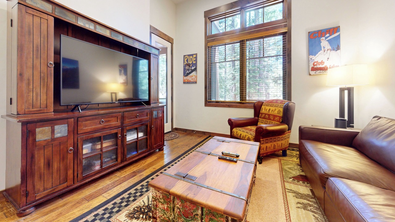 Photo of Livingroom in Woodwinds