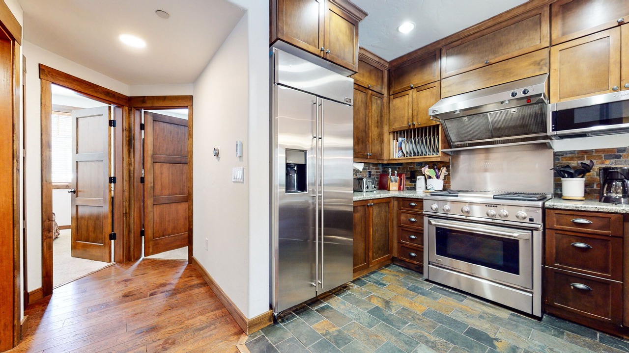 Photo of Kitchen in Woodwinds