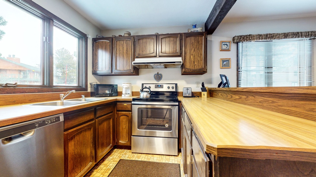Photo of Kitchen in Mammoth Lakes