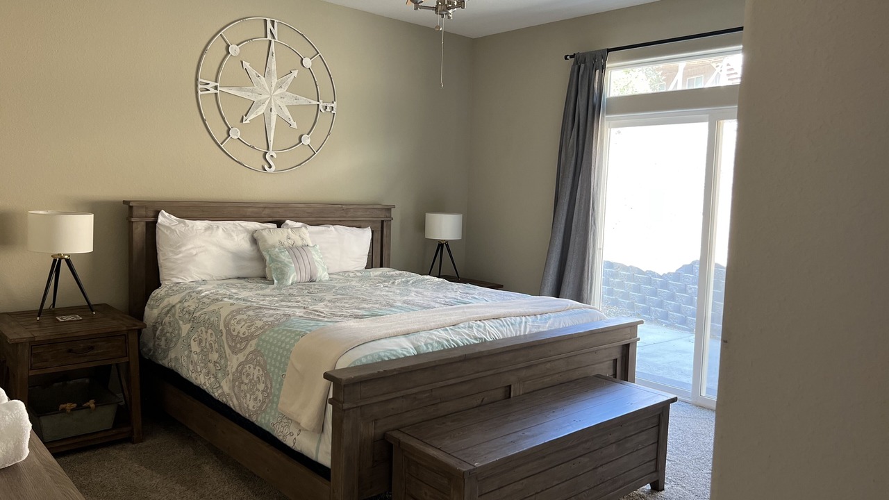 Photo of Bedroom in Oak Shores