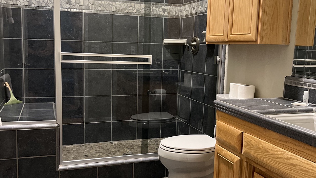 Photo of Bathroom in Oak Shores