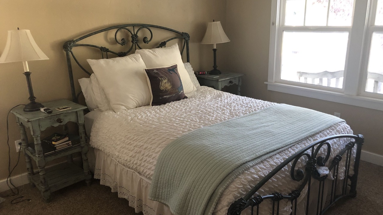 Photo of Bedroom in Shell Beach