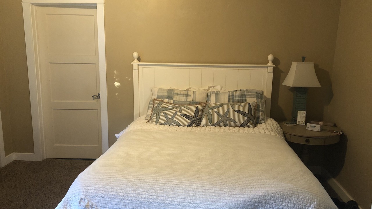 Photo of Bedroom in Shell Beach