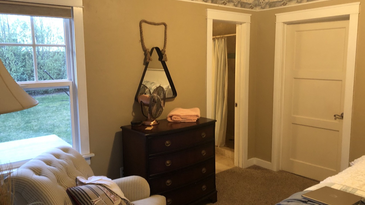 Photo of Bedroom in Shell Beach