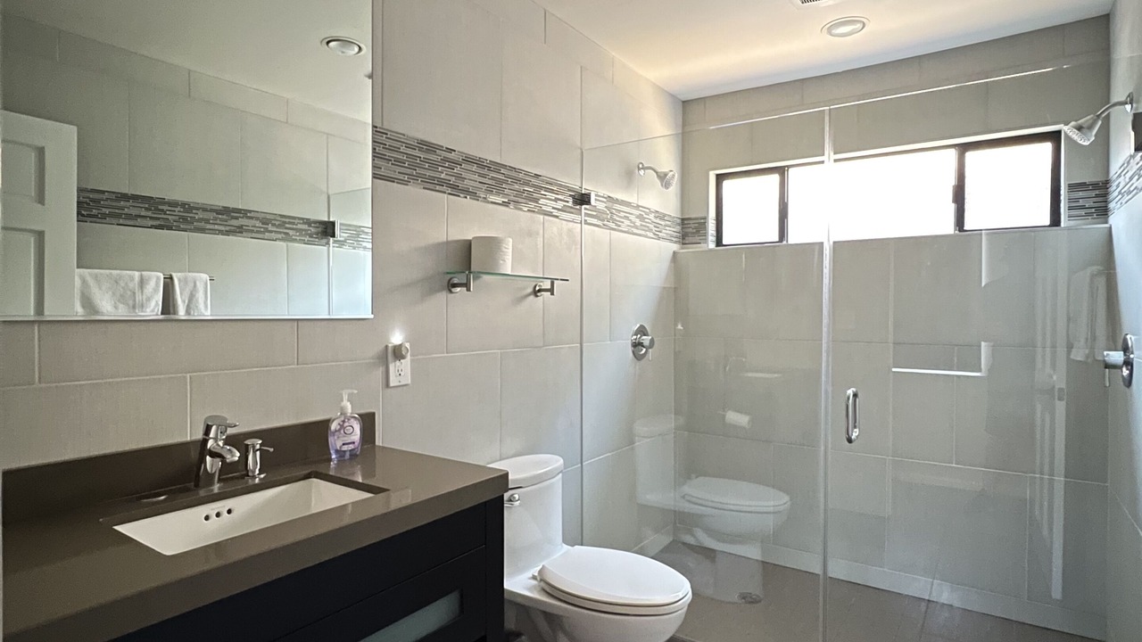 Photo of Bathroom in Oak Shores