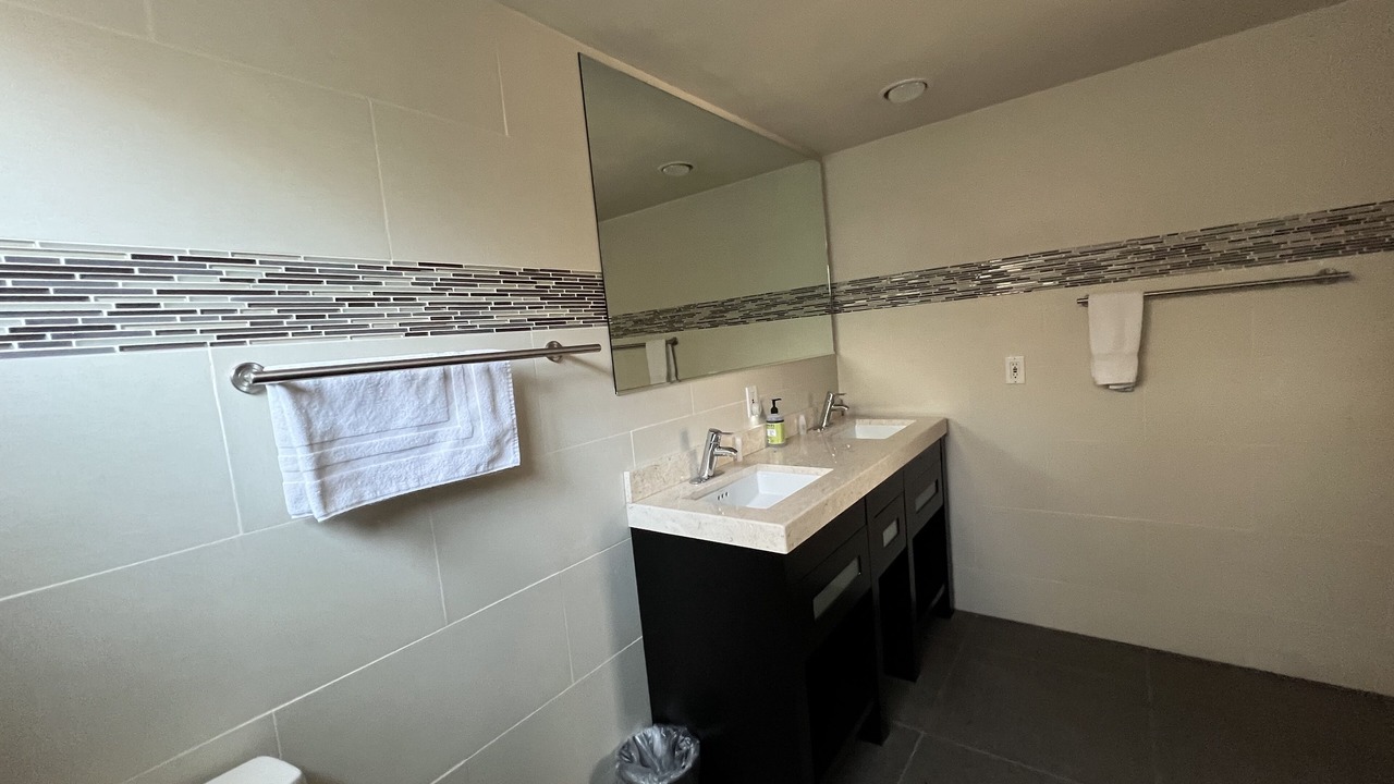 Photo of Bathroom in Oak Shores
