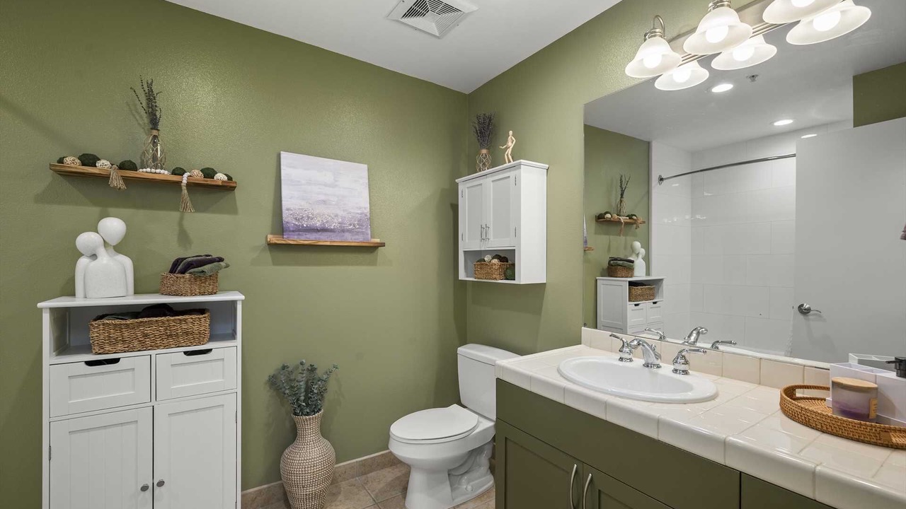 Photo of Bathroom in Gaslamp Quarter
