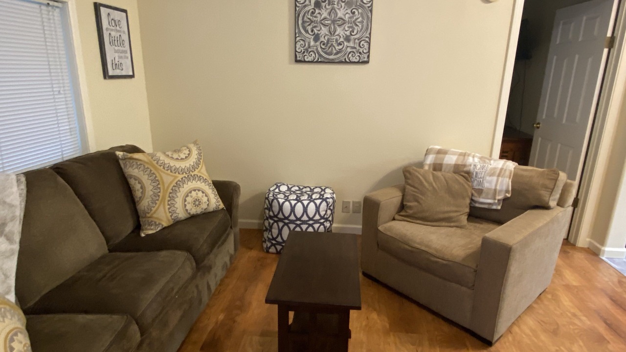 Photo of Livingroom in Willow Creek